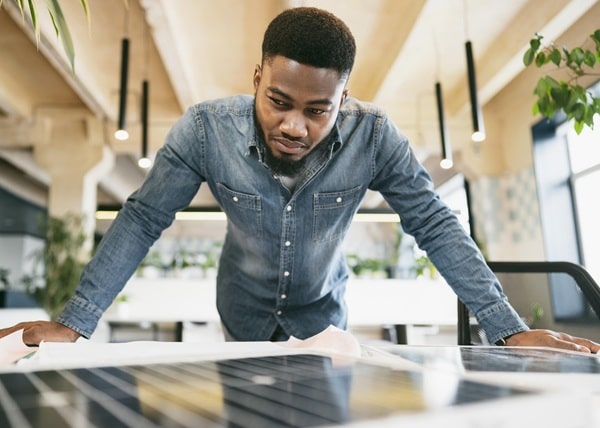 placas solares ou energia solar por assinatura