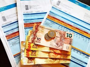 5 erros que fazem sua conta de luz ficar mais cara, e como evitá-los (incluindo a solução que muitos comércios desconhecem)